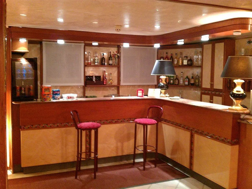 Hotel Minerva رافيننا