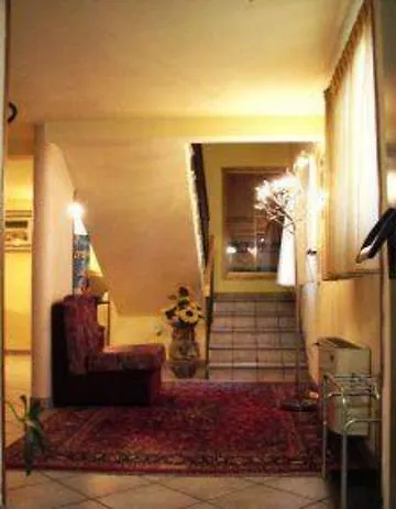 Hotel Minerva رافيننا